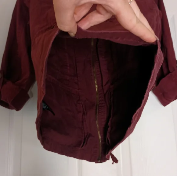 Chocolate. Burgundy color lightweight full zip casual jacket. Small. - Picture 7 of 7